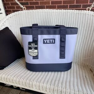 YETI Camino 35 Cosmic Lilac